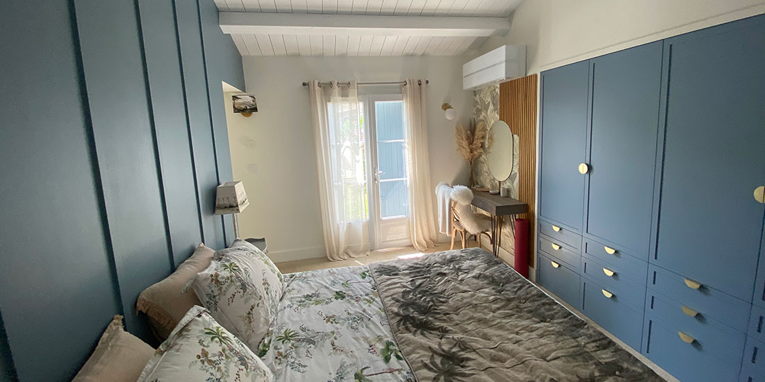 Projet Rivedoux mise en peinture mur et plafond et pose de tapisserie